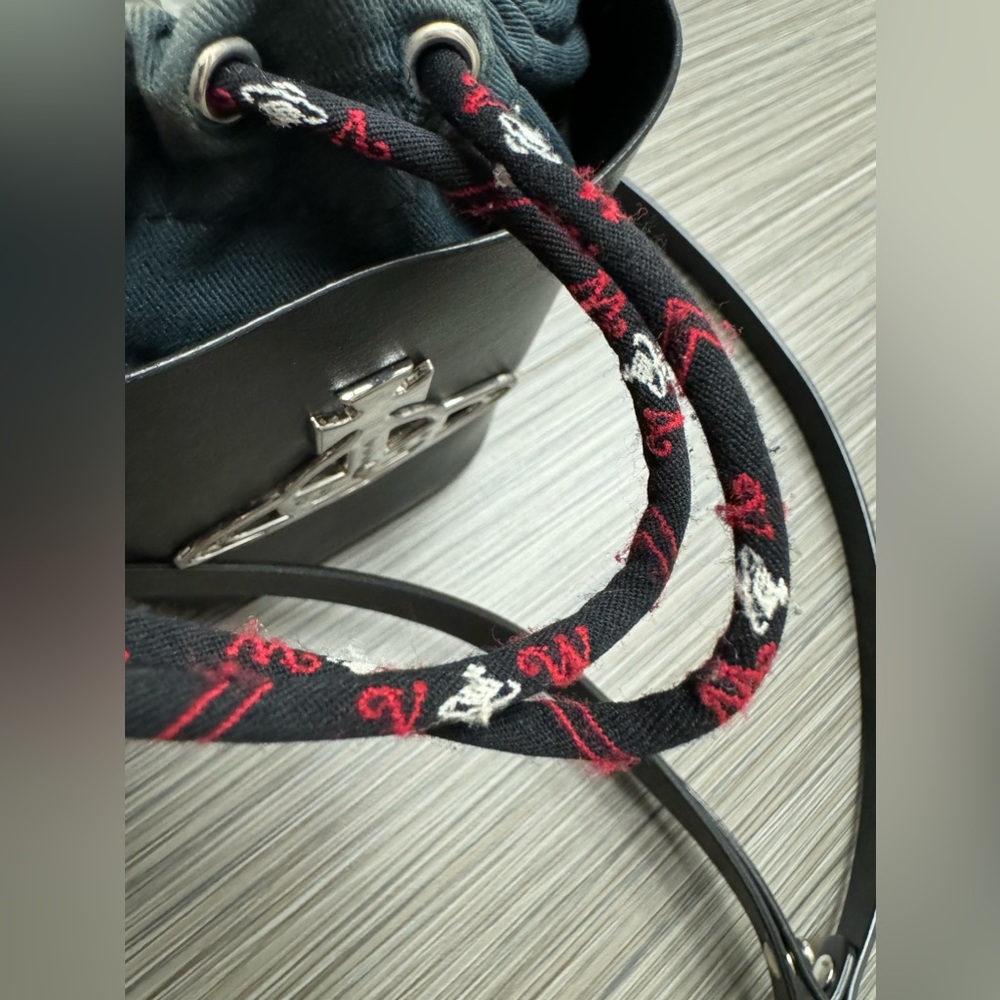 Vivienne Westwood bucket bag crossbody shoulder bag handbag removable strap - Picture 10 of 16